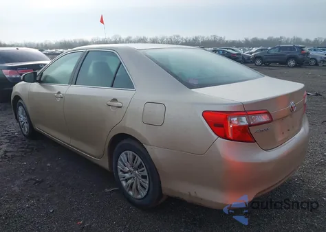 2012 Toyota Camry L z USA, uszkodzony, nr VIN 4T4BF1FK6CR261590